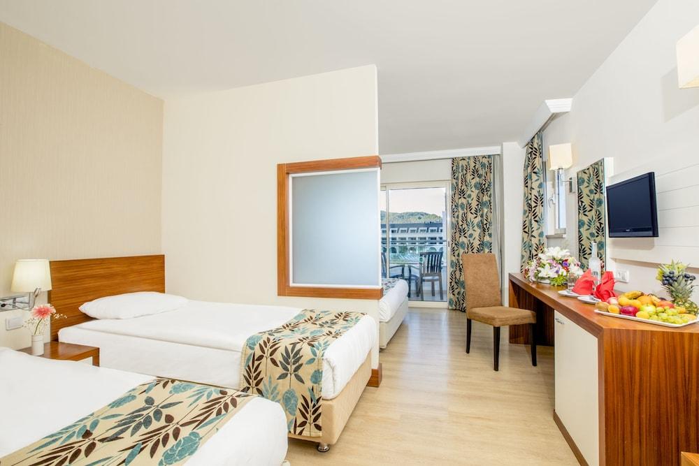 Greenwood Kemer Resort Luaran gambar