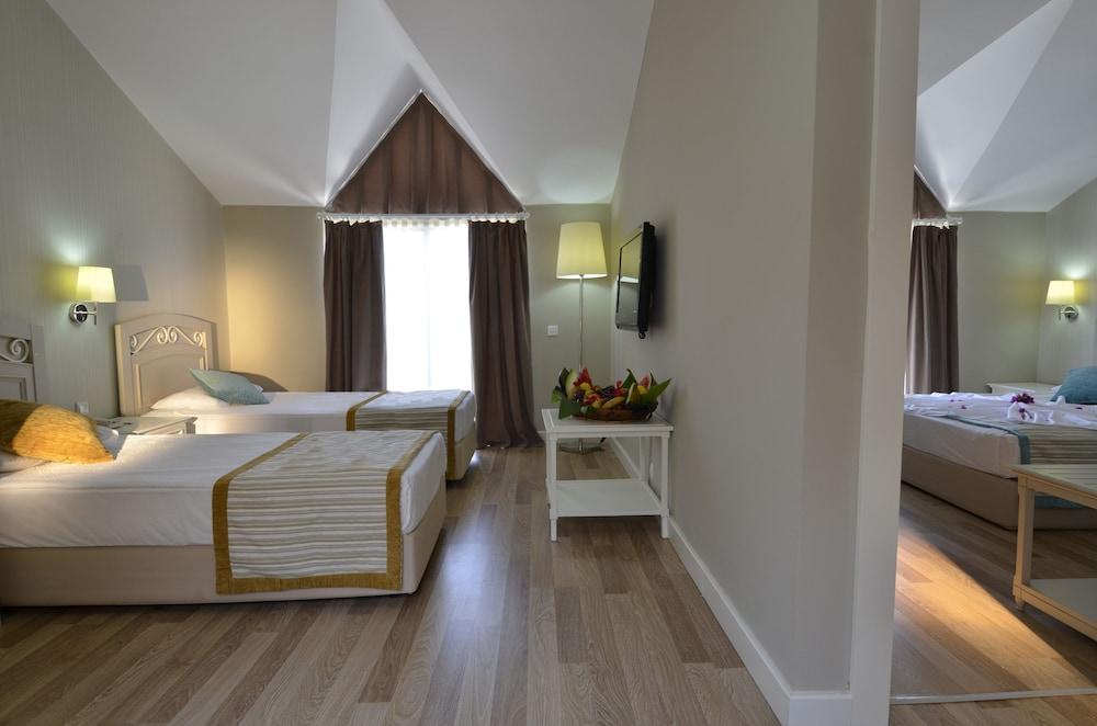 Greenwood Kemer Resort Luaran gambar
